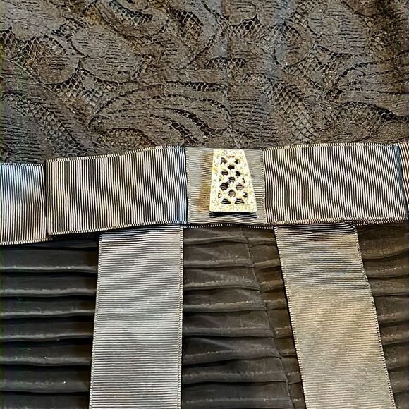 SCARLETT Ladies Plus Size Sleeveless Lace V-Neck Cocktail Evening-wear Dress Lbd - Picture 4 of 6